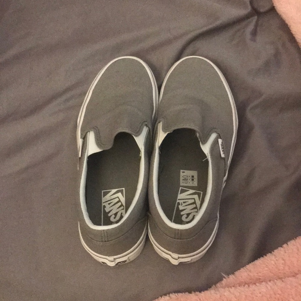 gray slip on vans size 8